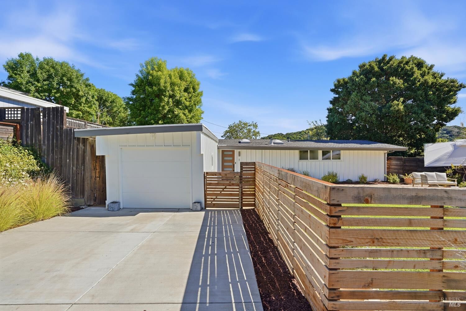 Property Photo:  8 Nova Lane  CA 94945 