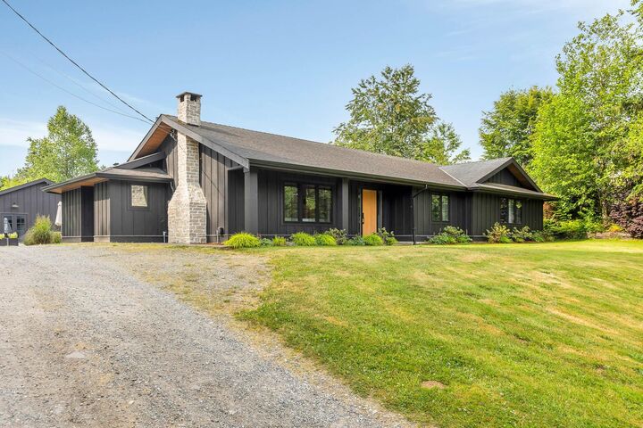 Property Photo: 33496 Ihles Avenue BC V2V 6Y1