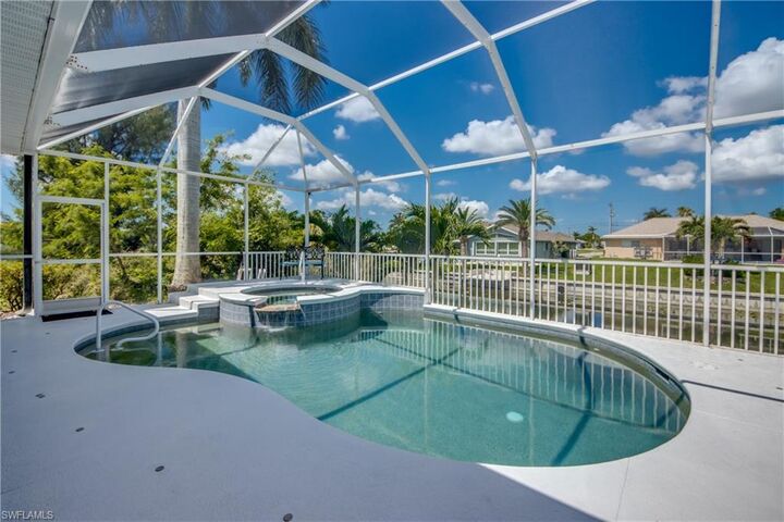 Property Photo: 2120 SW 8th Pl FL 33991