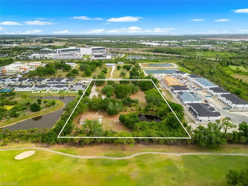 Property Photo: 2900 Curry Ln FL 34275
