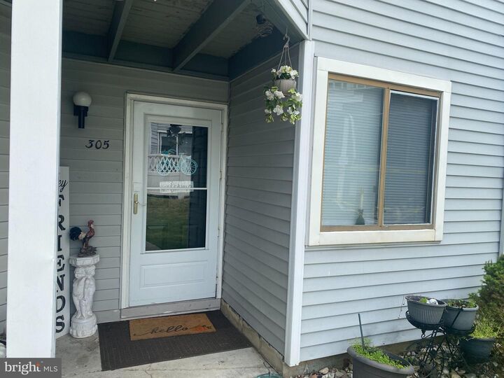 Property Photo:  305 Brighton Court  NJ 08081 