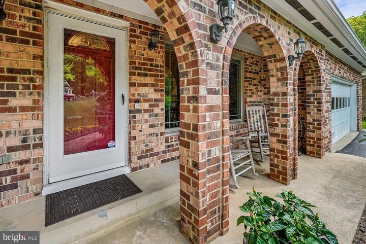 Property Photo:  12203 Woodlark Court  VA 20112 