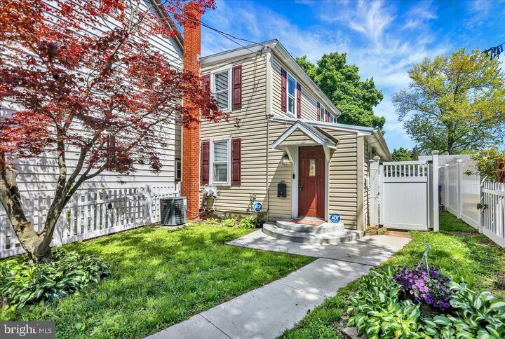 Property Photo:  207 West Street  PA 19464 
