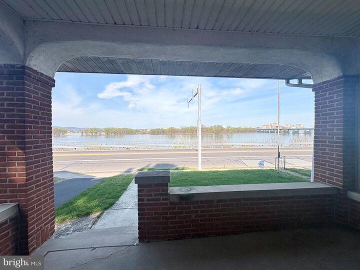 Property Photo:  616 N Front Street  PA 17043 