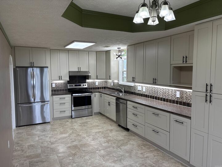 Property Photo: 1660 Nighthawk Circle AR 72034