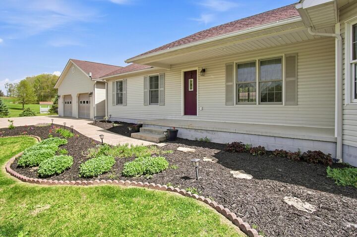 Property Photo:  8600 Honeysuckle Drive  OH 43821 