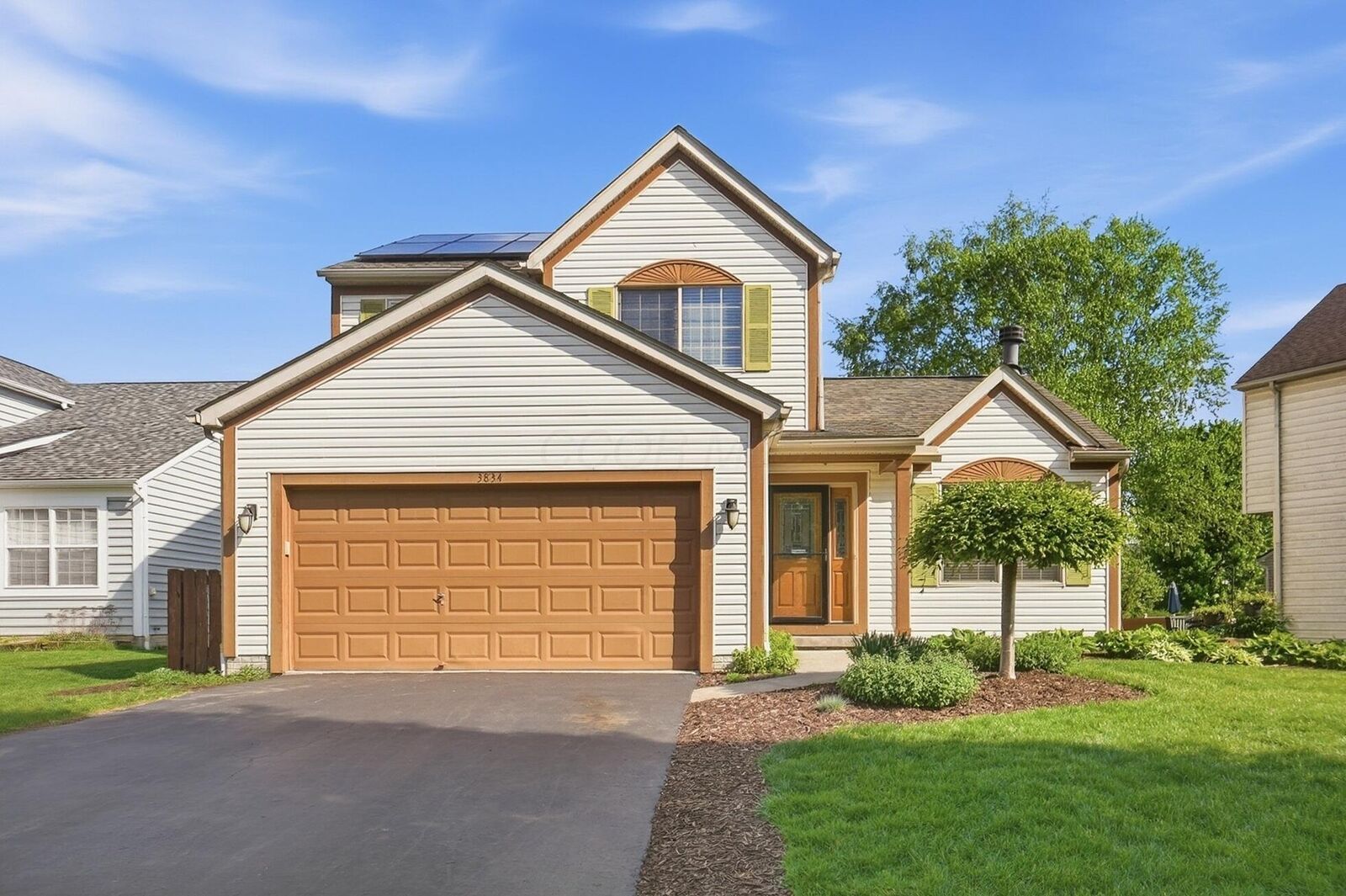 Property Photo:  3834 Highland Bluff Drive  OH 43125 