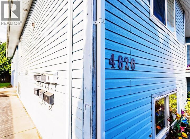 Property Photo:  4820 Lazelle Avenue  BC V8G 1T4 