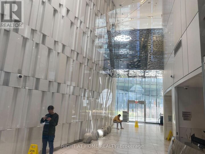 Property Photo:  12 York Street 3008  ON M5J 2Z2 