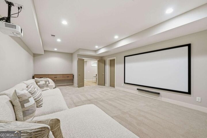 Property Photo: 4373 Wieuca Road NE GA 30342