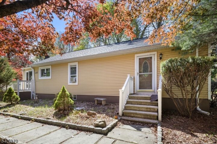 Property Photo:  10 Old Stone Church Rd  NJ 07458 