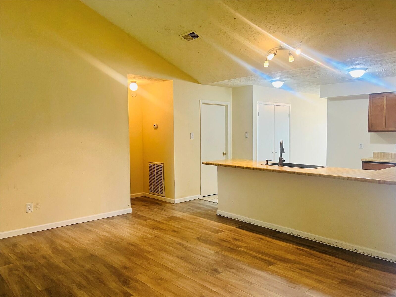 Property Photo:  19414 Moonhollow Drive  TX 77084 