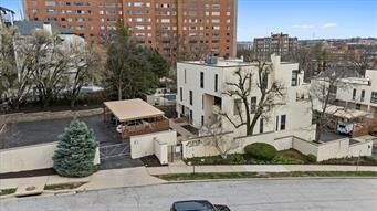Property Photo: 4557 Walnut Street MO 64111