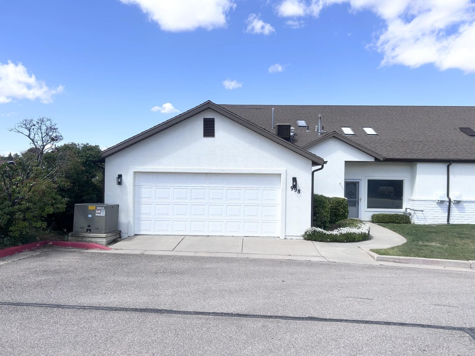 Property Photo: 998 S Three Fountains Dr UT 84720