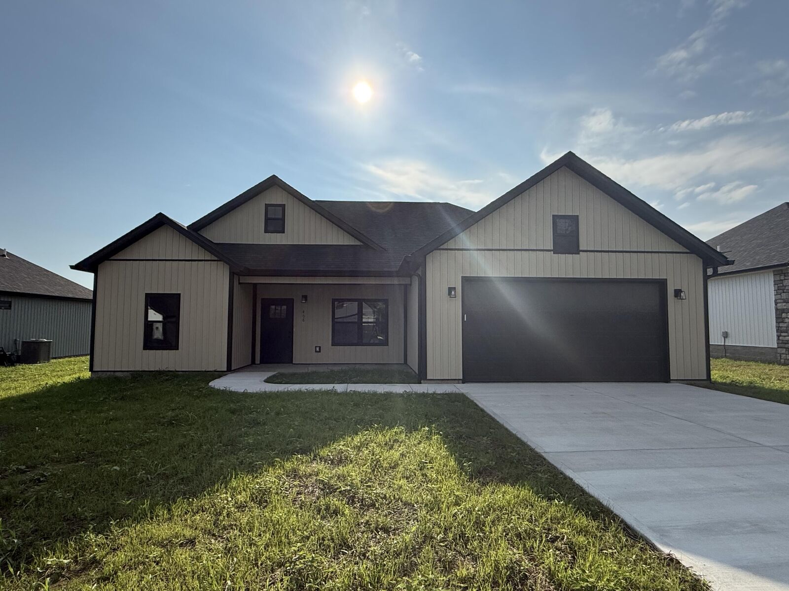 Property Photo: 406 Pinehurst Way KY 40330