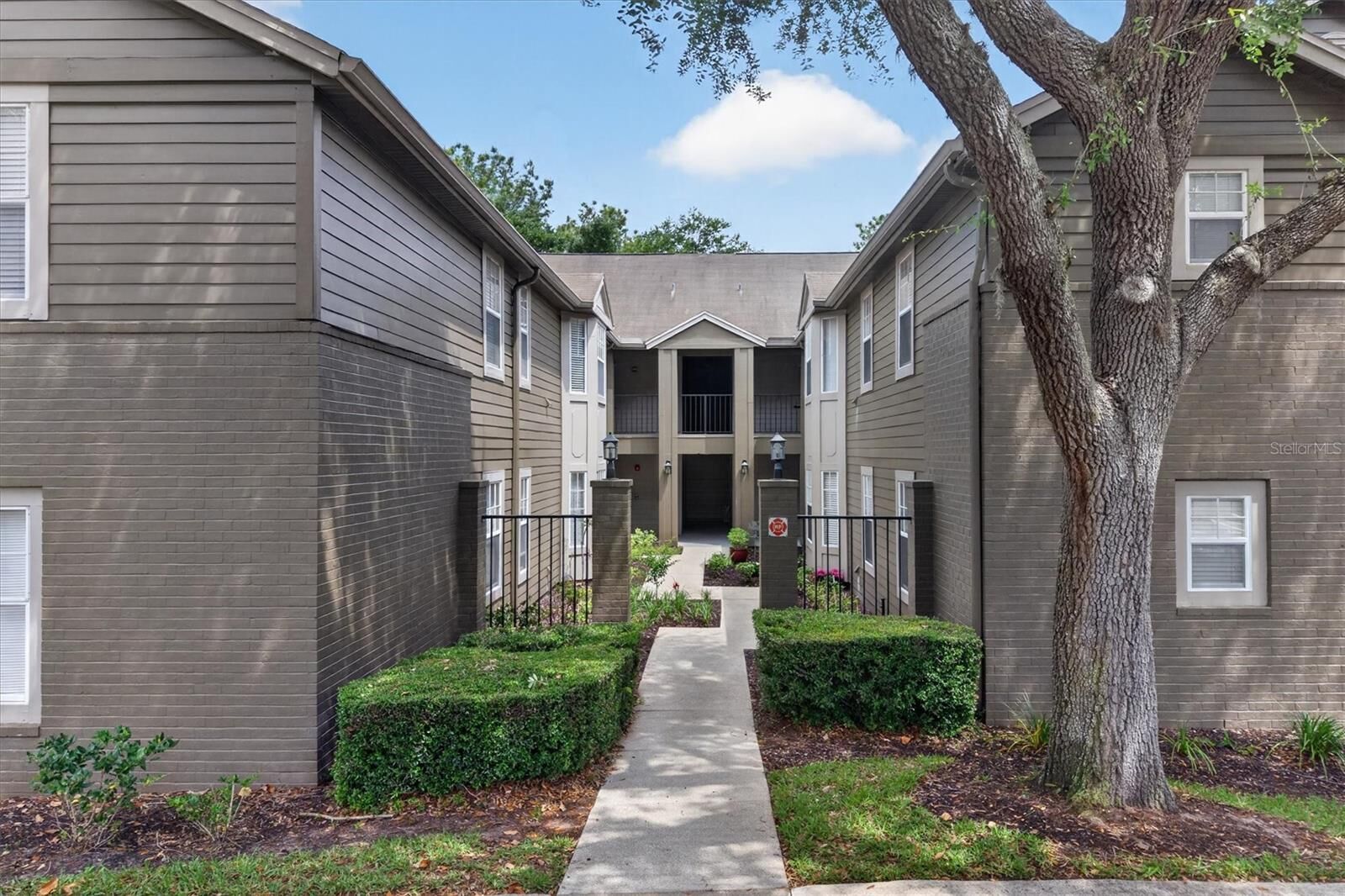 Property Photo:  417 Summit Ridge Place 213  FL 32779 