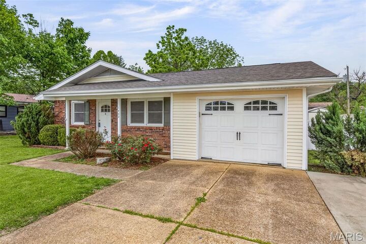Property Photo:  1402 Krei Avenue  MO 63640 