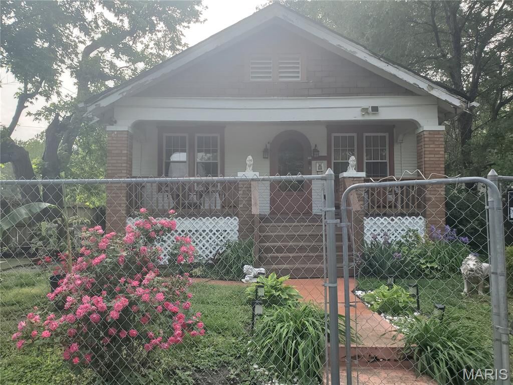 Property Photo:  1401 N 54th Street  IL 62204 