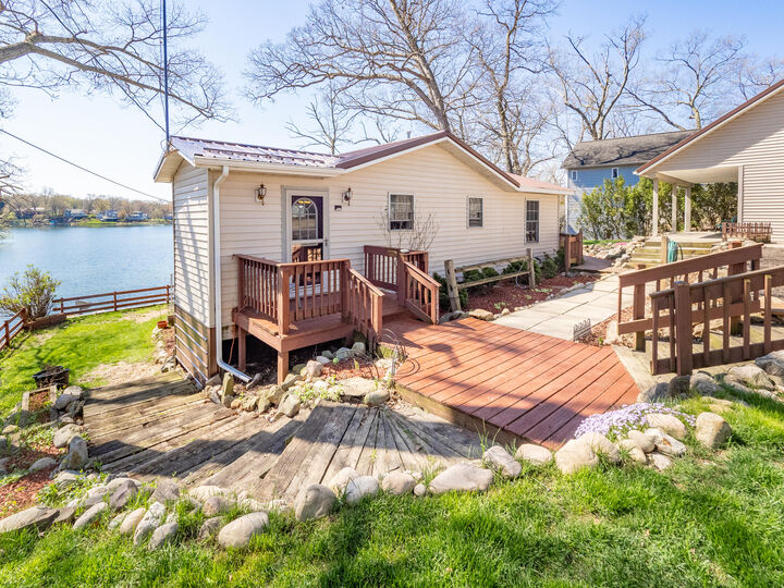 Property Photo:  11915 Lakeway Street  MI 49080 