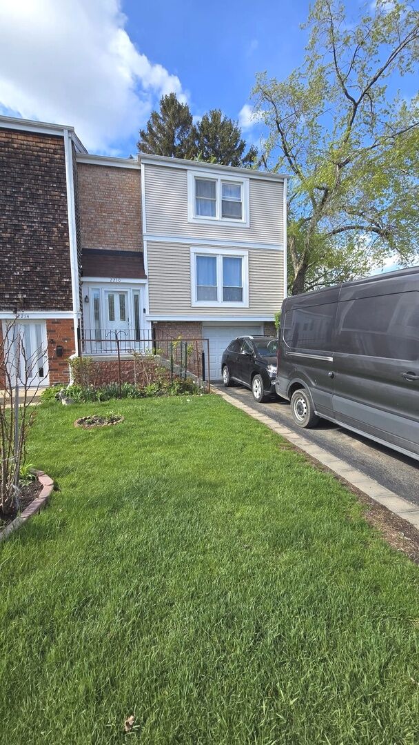 Property Photo:  2210 Clifton Place  IL 60169 