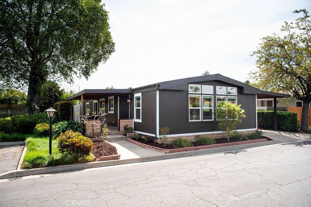 Property Photo:  519 W Taylor Street 12  CA 93458 