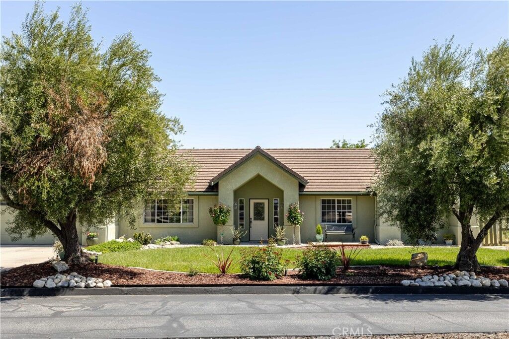 Property Photo:  155 Eagle Creek Court  CA 93422 