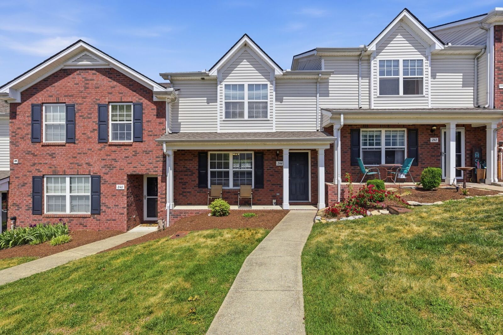 Property Photo:  244 Buck Run Dr  TN 37214 