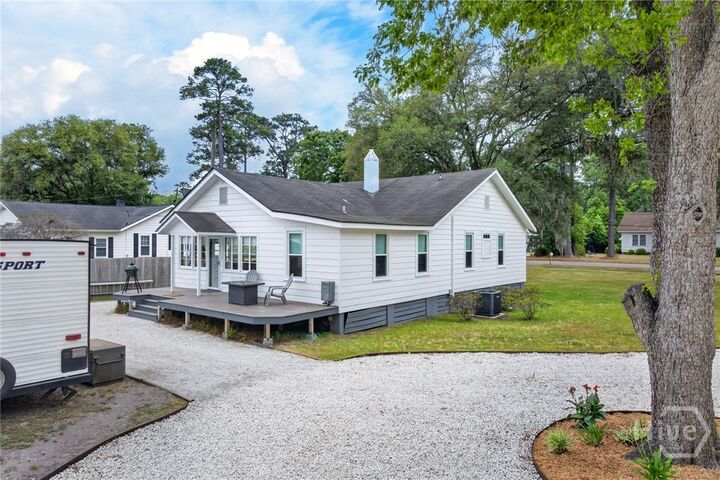Property Photo:  90 Varnedoe Avenue  GA 31408 