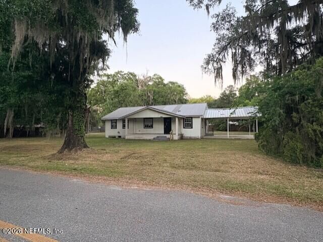 Property Photo:  130 Price Street  FL 32177 