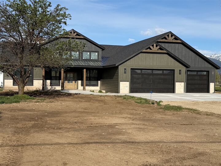 Property Photo:  645 Old Corvallis Road  MT 59828 