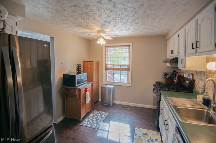 Property Photo:  2220 Elm Trace Street  OH 44515 