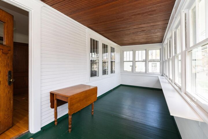 Property Photo:  935 Saint Clair Avenue  MN 55105 