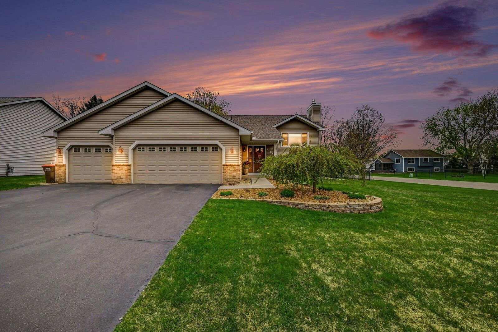 Property Photo:  7141 Jocelyn Court S  MN 55016 