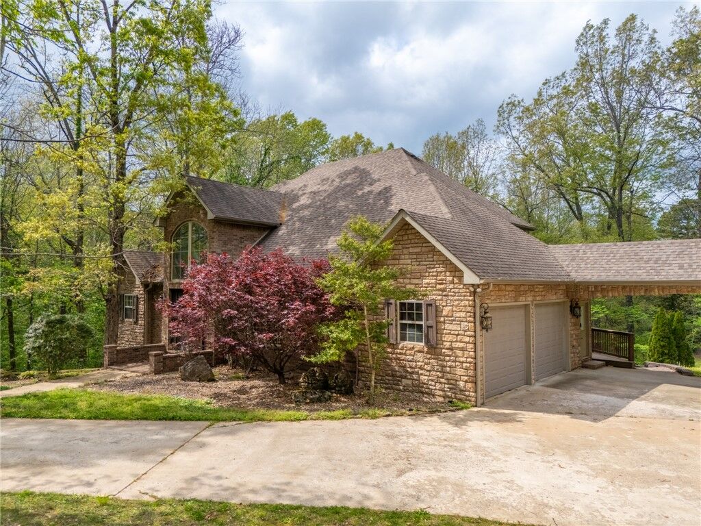 Property Photo:  2805 Inwood Drive  AR 72601 