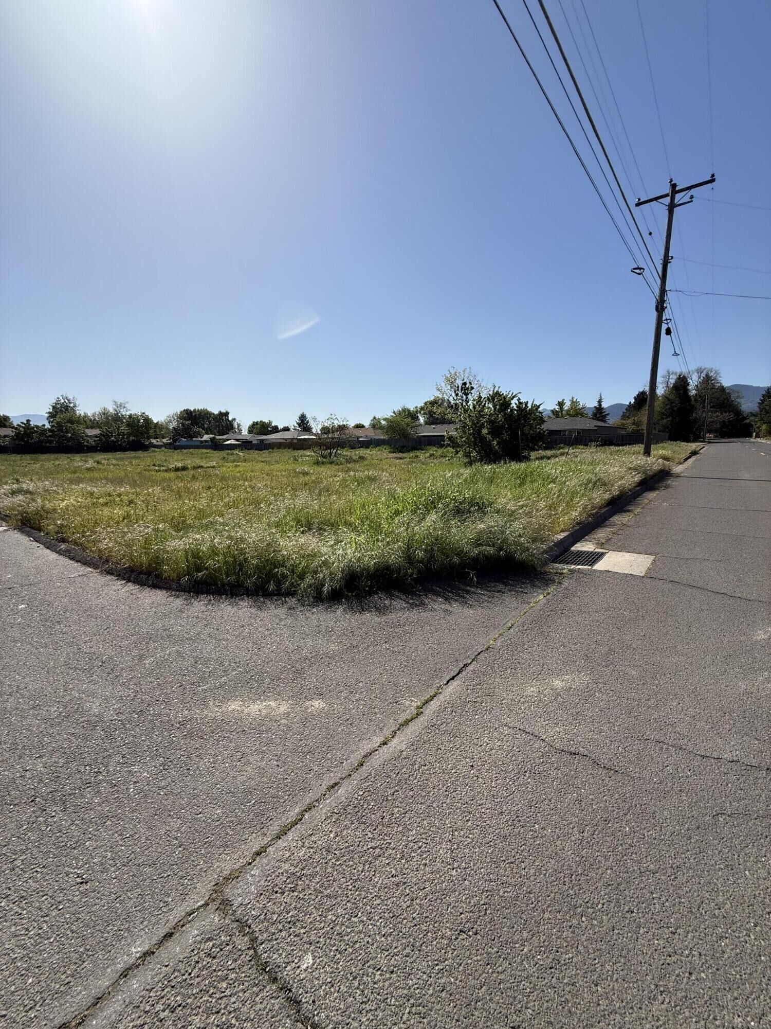 Property Photo:  1479 Orchard Home Drive  OR 97501 