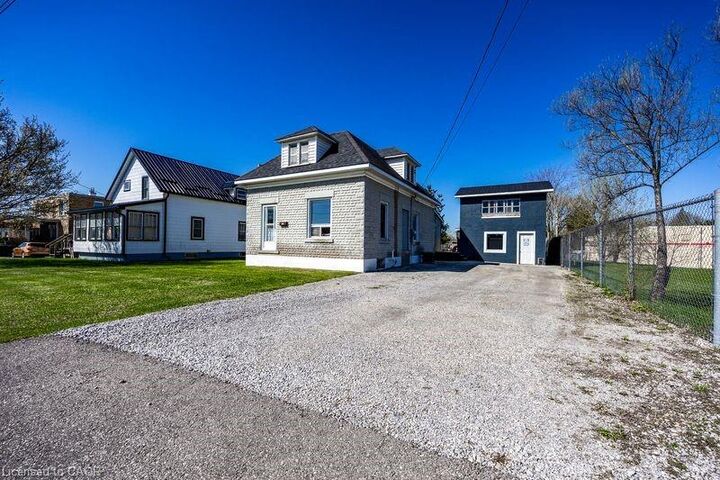 Property Photo: 320 James Street ON N4B 2B4