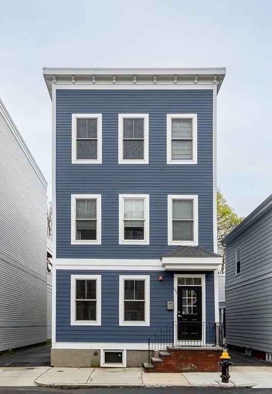 Property Photo:  603 E. 6th St 1  MA 02127 