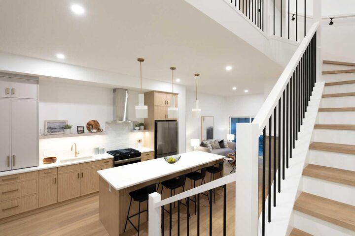 Property Photo:  8916 33 Avenue 2  AB T3B 1M6 