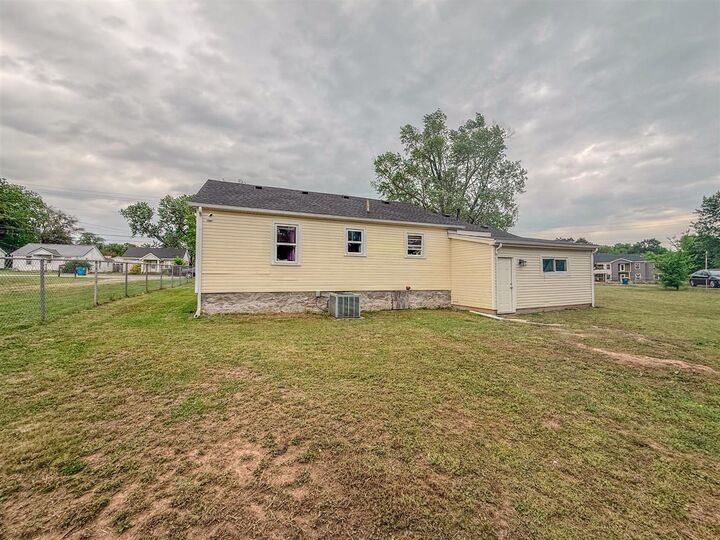 Property Photo:  1467 N Sunrise Drive  KY 42101 