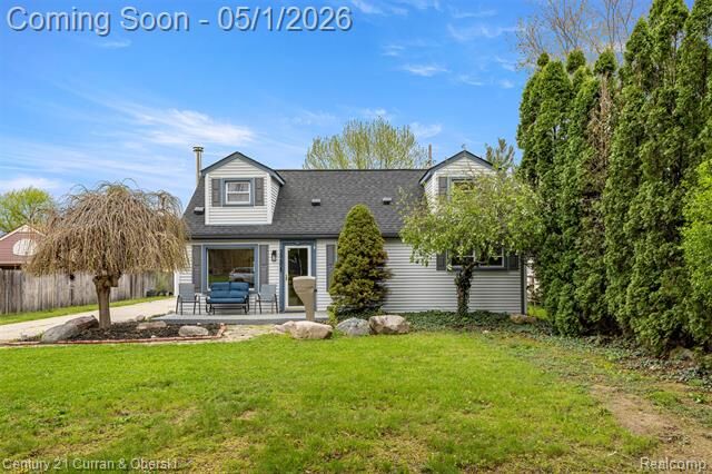 Property Photo:  2985 Lafayette Drive  MI 48183 