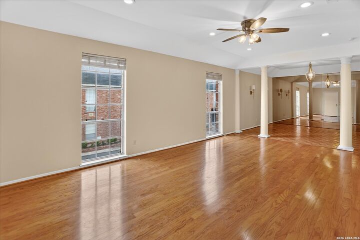 Property Photo:  8033 N New Braunfels # 400 E  TX 78209 