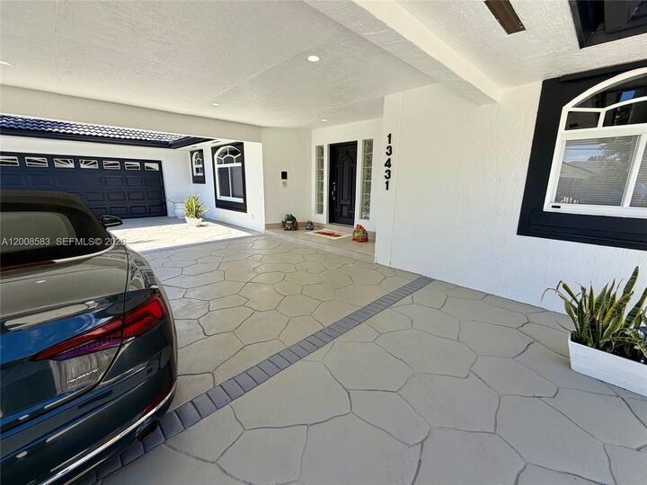 Property Photo:  13431 SW 32nd St  FL 33175 