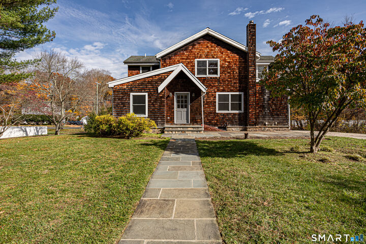 Property Photo:  266 Newtown Turnpike  CT 06883 