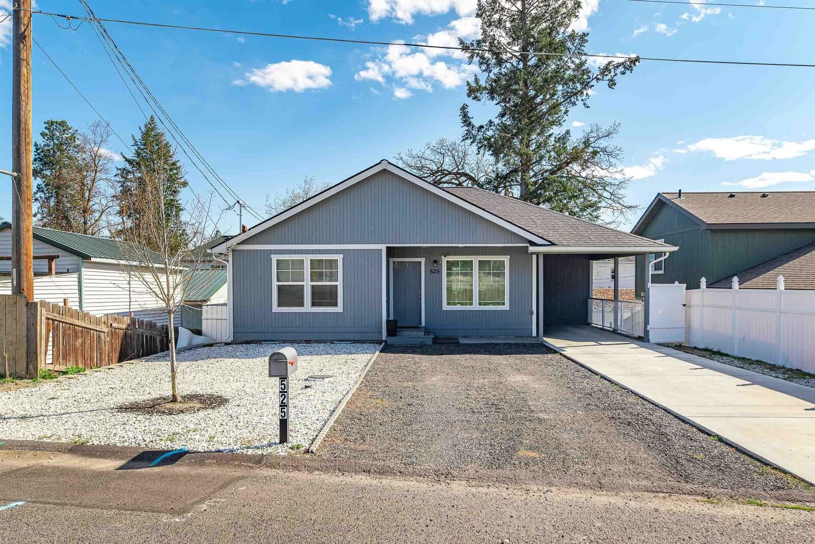 Property Photo:  525 W Cora Ave  WA 99205 