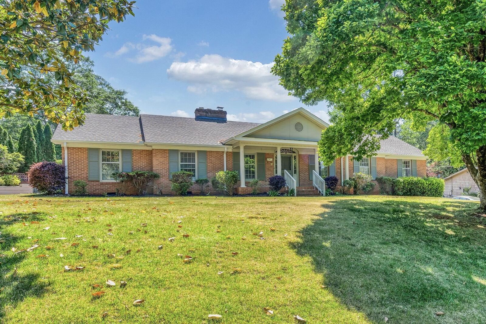Property Photo: 103 Pinetree Circle SC 29307