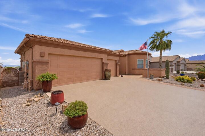 Property Photo: 2156 W Calle Casas Lindas AZ 85622