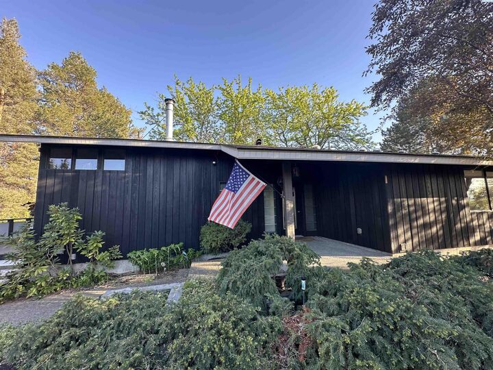 Property Photo:  733 Snyder St  WA 99354 