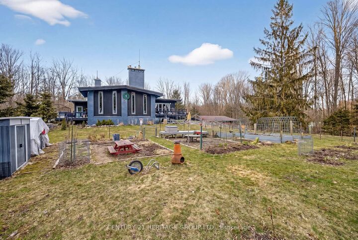 Property Photo:  4074 St. John'S Side Road  ON L4A 2T7 