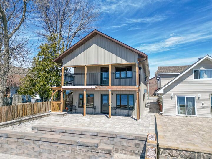 Property Photo: 715 Lakeshore Drive ON P1A 2G3