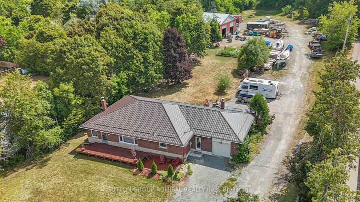 499 York Street — photo 1